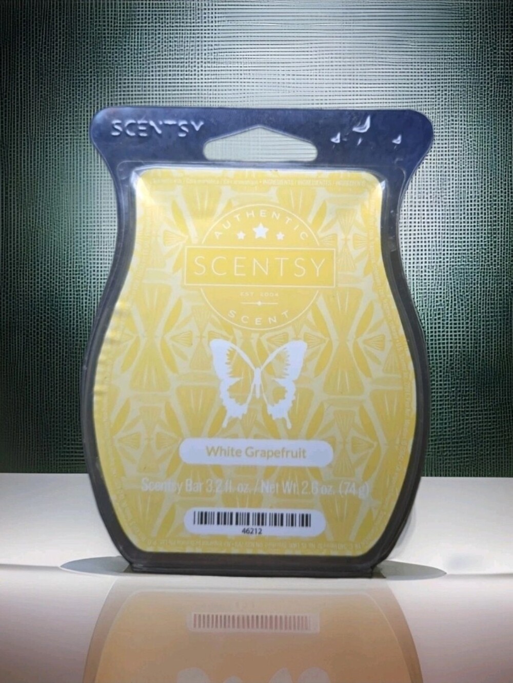New Scentsy Bar Wax Melt Retired Scent White Grapefruit 3.2 Fl.oz.